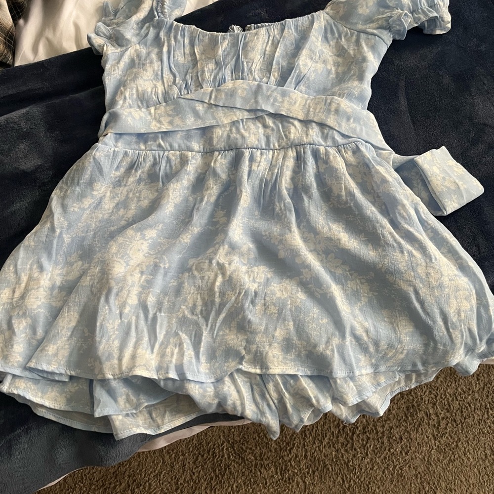 Romper ties in the back